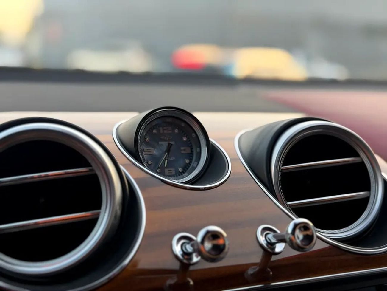 بنتلي بينتايجا W12 AWD | GCC Specs | Low Mileage