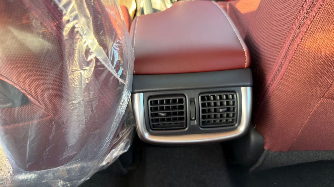 Toyota Hilux Toyota Hilux Double cabinet 2.7 AT 2025 GCC key start
