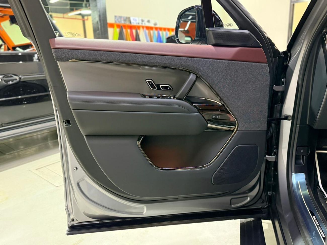 لاند روفر رينج روفر سبورت P400 DYNAMIC HSE 2025