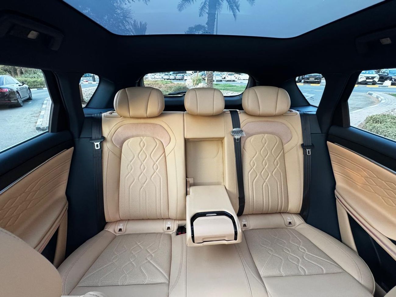 Voyah Free NEW ARRIVAL VOYAH 2022 1.5L HYBRID BRAND NEW FULL OPTION