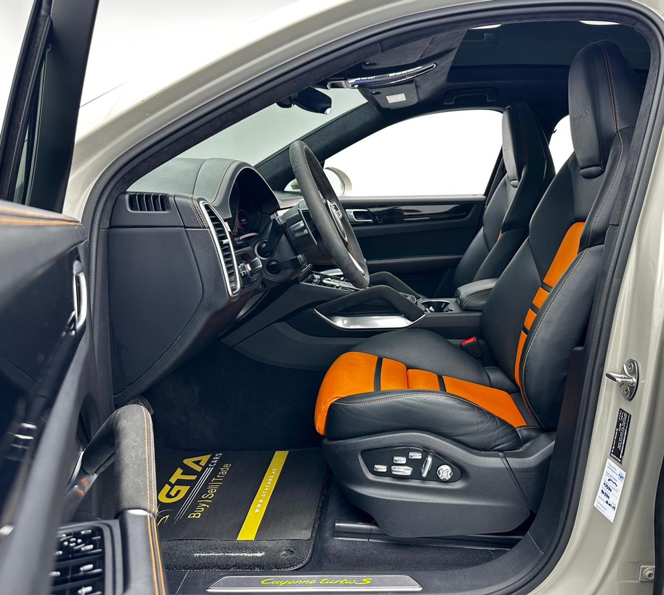 بورش كايان 2021 Porsche Cayenne Turbo S E-Hybrid, 1 Year Unlimited Km Warranty, Full Porsche Service History, G