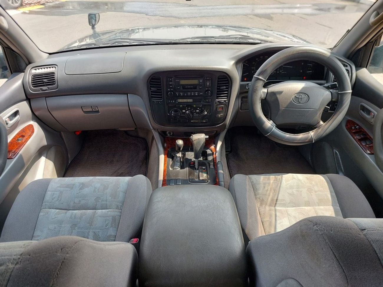 تويوتا لاند كروزر (RAMADAN OFFER) TOYOTA LAND CRUISER RHD 2001 MODEL 4.2 L DIESEL AUTOMATIC(PM23194)