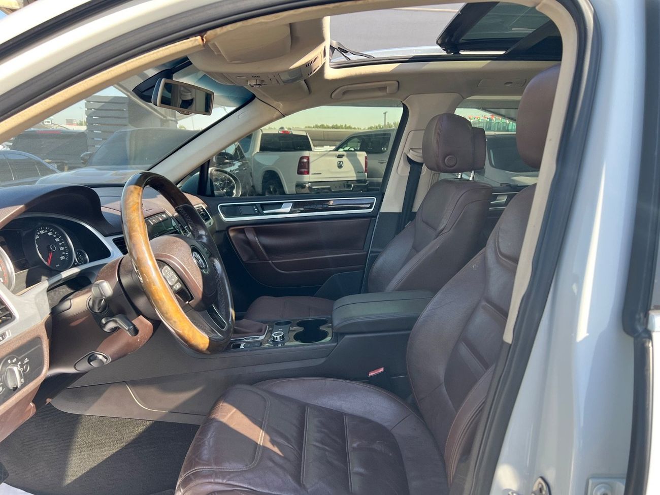 فولكس واجن طوارق SE 3.6L