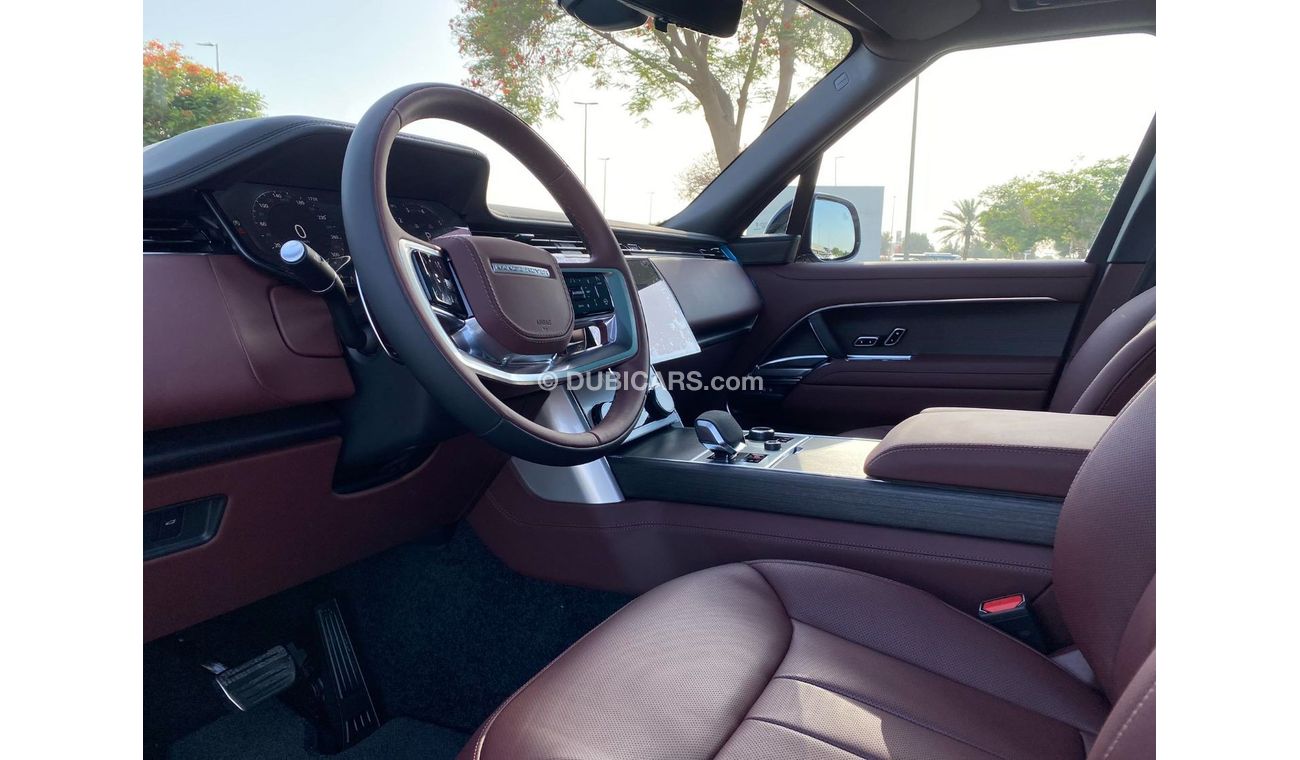 Land Rover Range Rover LWB AUTOBIOGRAPHY GCC SPEC UNDER WARRANTY AND SERVICE