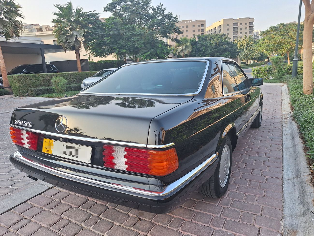 Mercedes-Benz 560 SEC