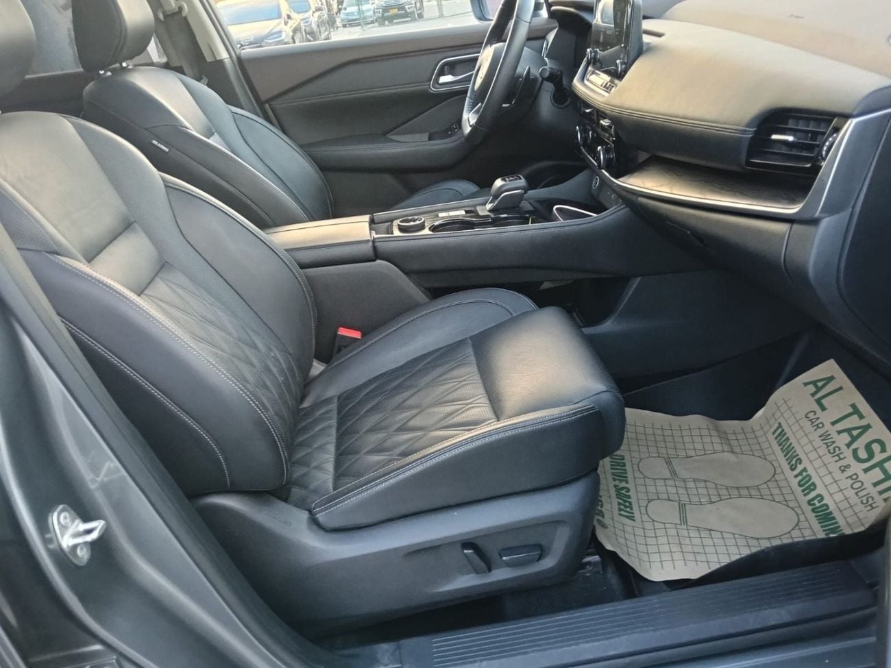 Nissan Rogue AWD, Platinum