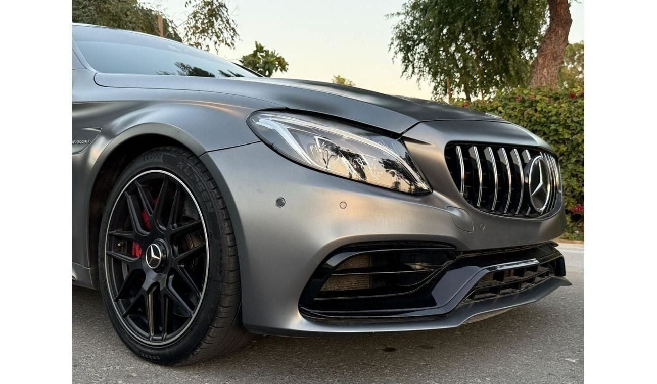مرسيدس بنز C 63 AMG Std 4.0L