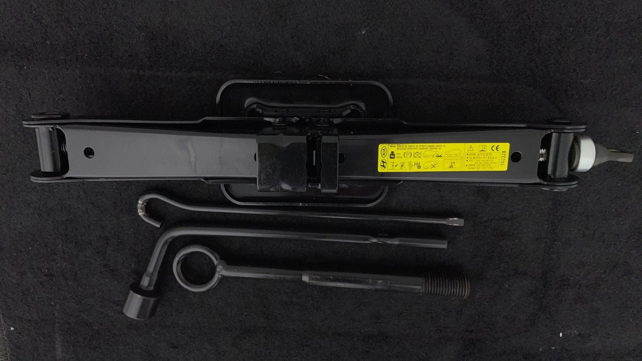 Hyundai Santa Fe GLS 2.4 | Zero Down Payment | Free Home Test Drive