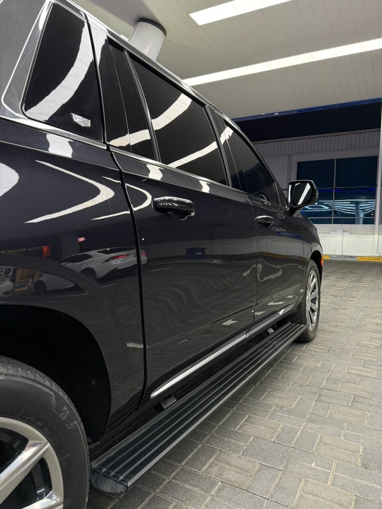 كاديلاك إسكالاد Premium Luxury Platinum 6.2L 4WD