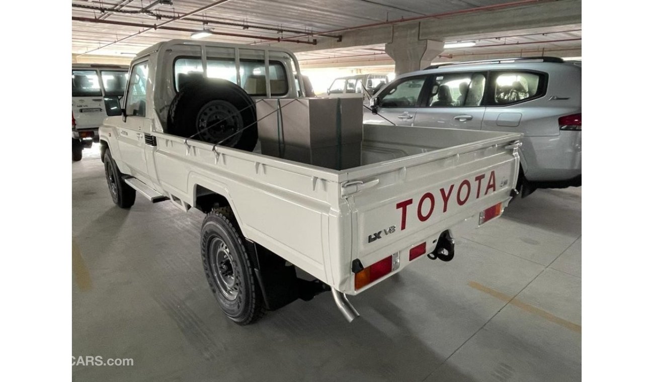 تويوتا لاند كروزر بيك آب Toyota LC79 SC 4.0 Petrol Pup with differential lock