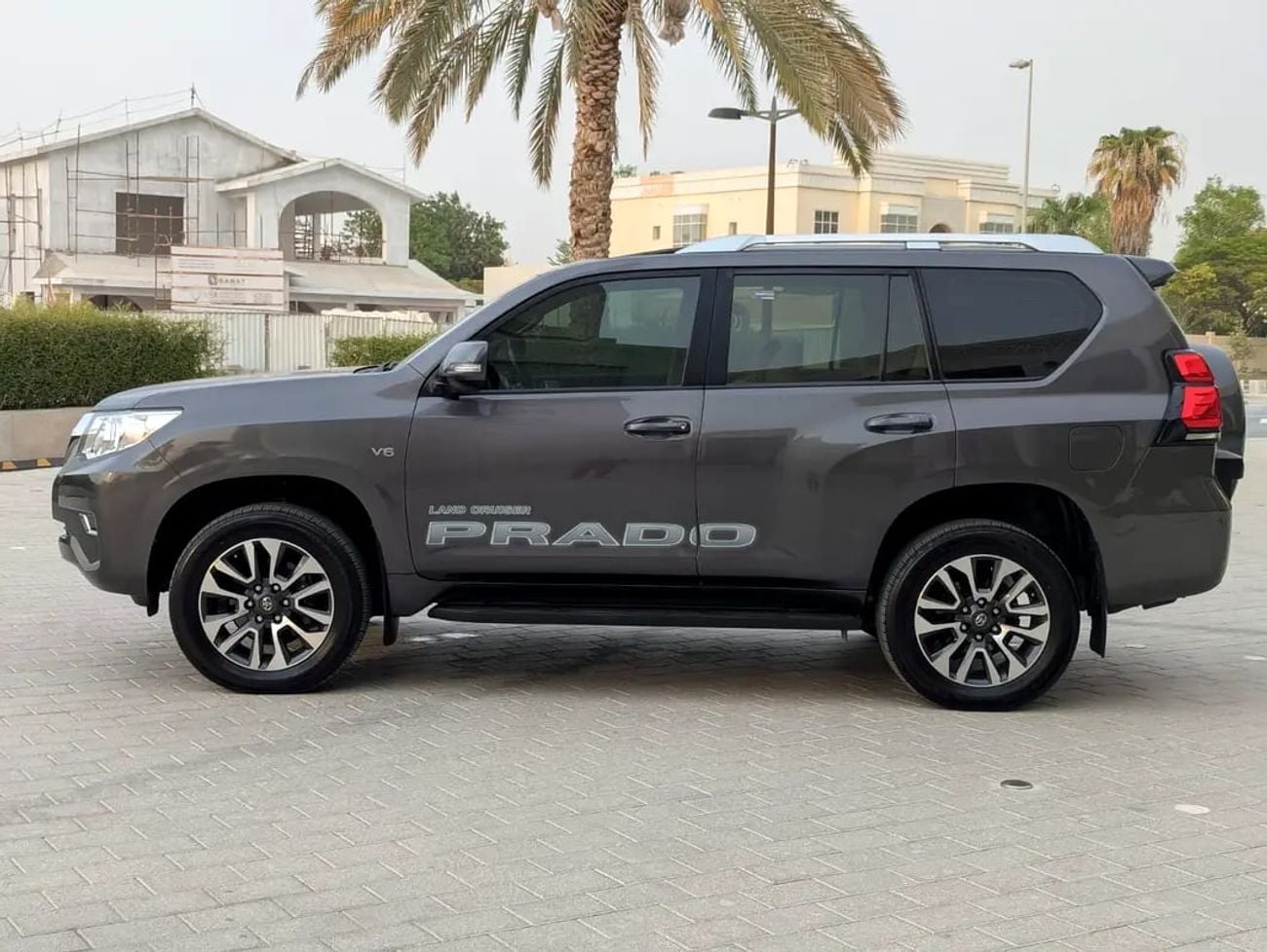 تويوتا برادو TX-L Top full Option V6 4.0L Excellent Condition GCC specs