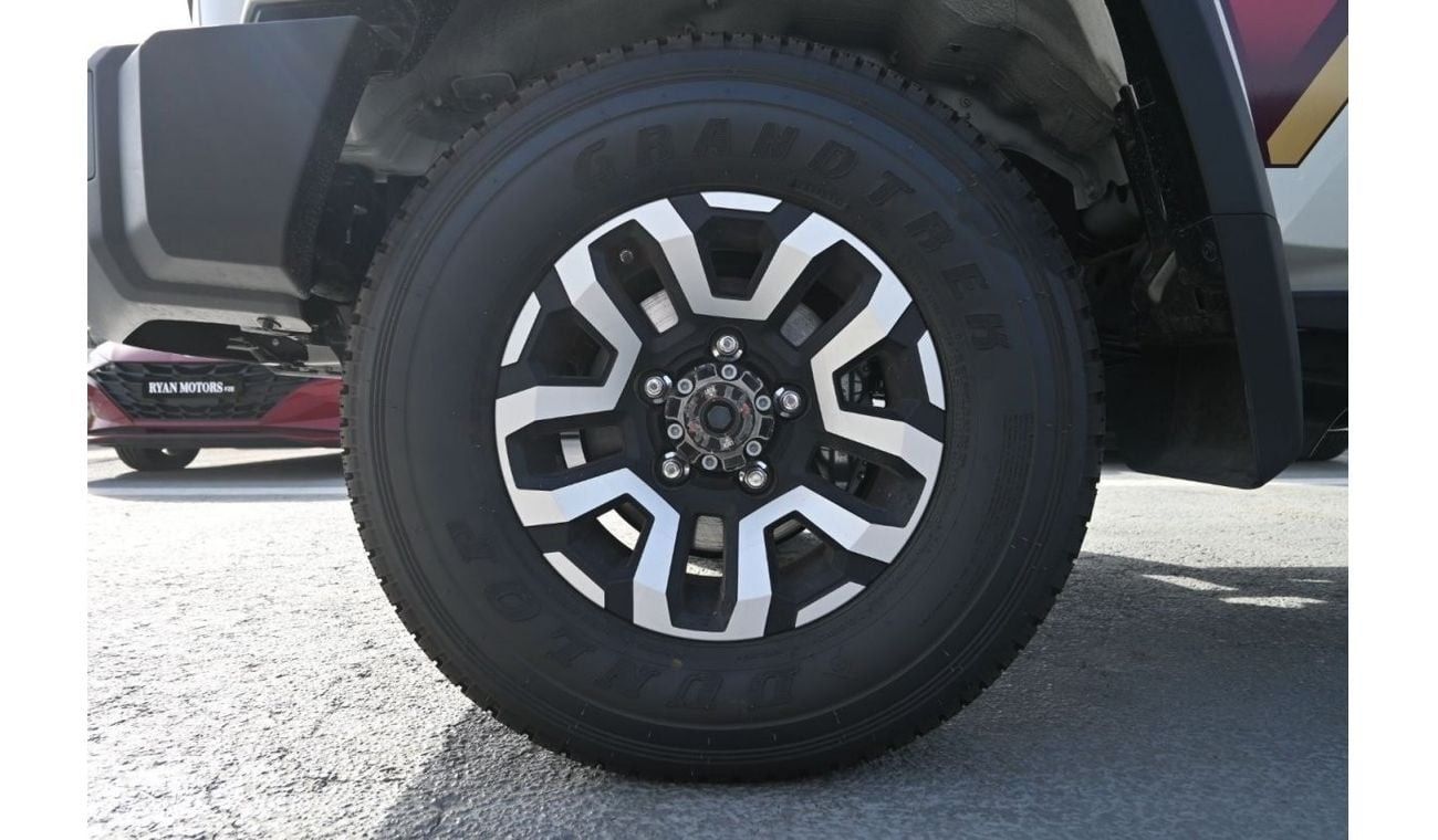 Toyota Land Cruiser Pick Up Toyota Land Cruiser Pickup  4.0L V6, Petrol, 4WD, Model 2024, Color White (Export Price)