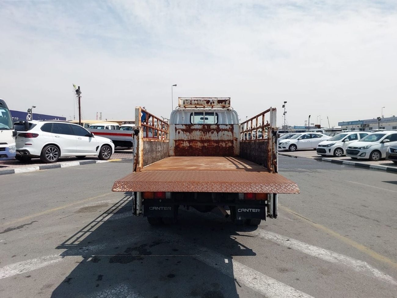 ميتسوبيشي فوسو كانتير (RAMADAN OFFER) MITSUBISHI CANTER TRUCK RHD 1997 MODEL 4.5 L DIESEL MANUAL(PM20794)
