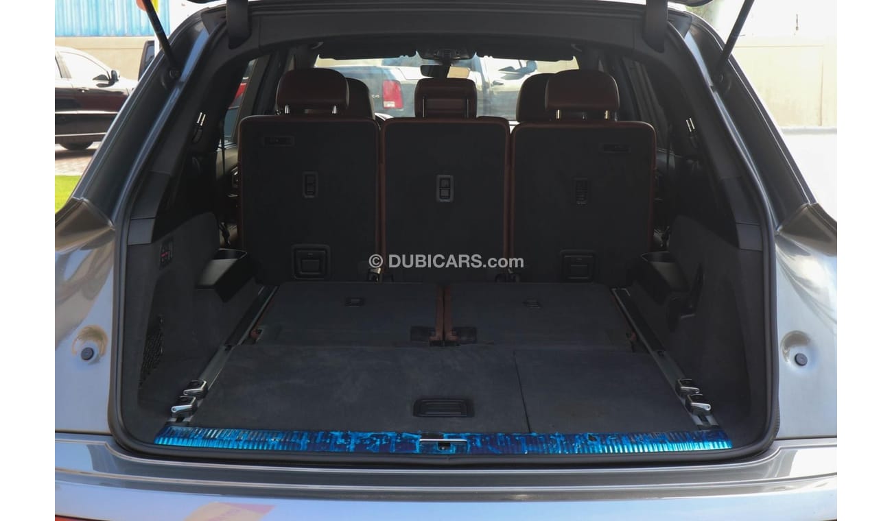 Audi Q7 4MB