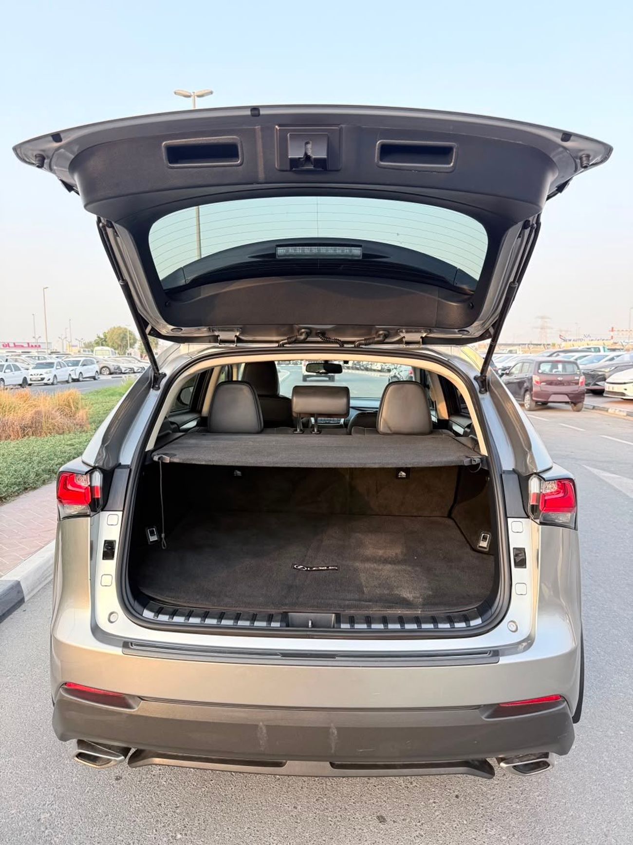 لكزس NX200t STD (NON GCC)
