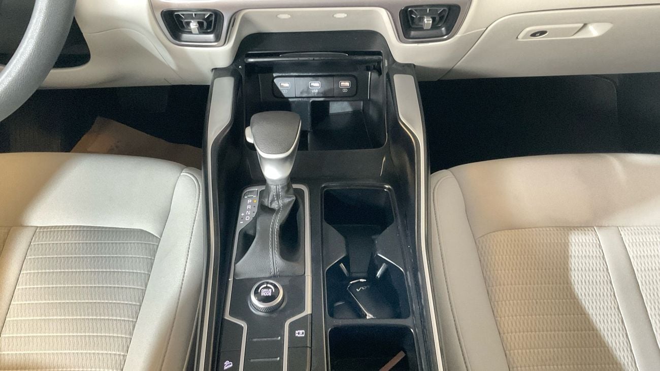 كيا سورينتو 2.5 LX 2WD AUTO | شامل الضمان | 0 ﺪﻔﻋﺓ ﺃﻮﻟﻯ