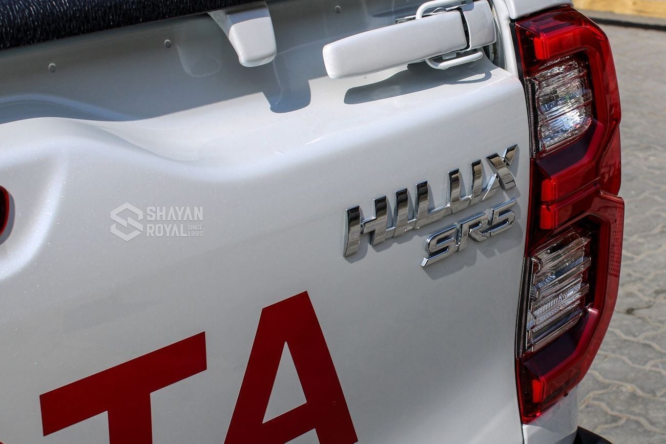 تويوتا هيلوكس GLX 2.7L PETROL GLXS-G 4WD MT DC 2026MY