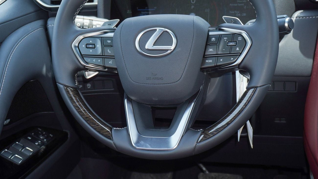 Lexus LX600 SIGNATURE 3.5L V6