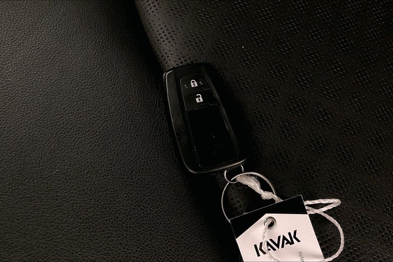 تويوتا CHR VX | شامل الضمان | 0 ﺪﻔﻋﺓ ﺃﻮﻟﻯ