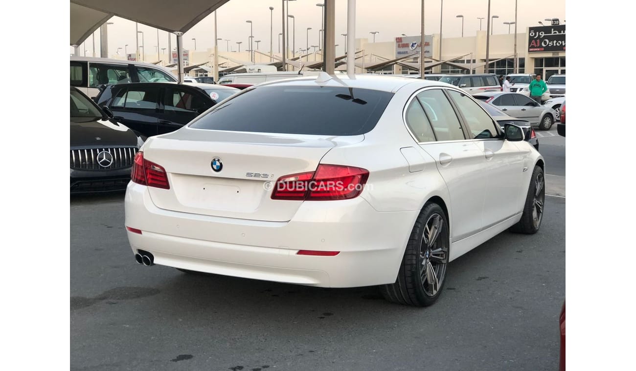 BMW 523i Exclusive BMW 523_Gcc_2012_Excellent_Condition _Full option