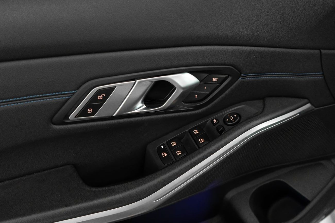 BMW 330i M Sport 2.0L (255 HP)