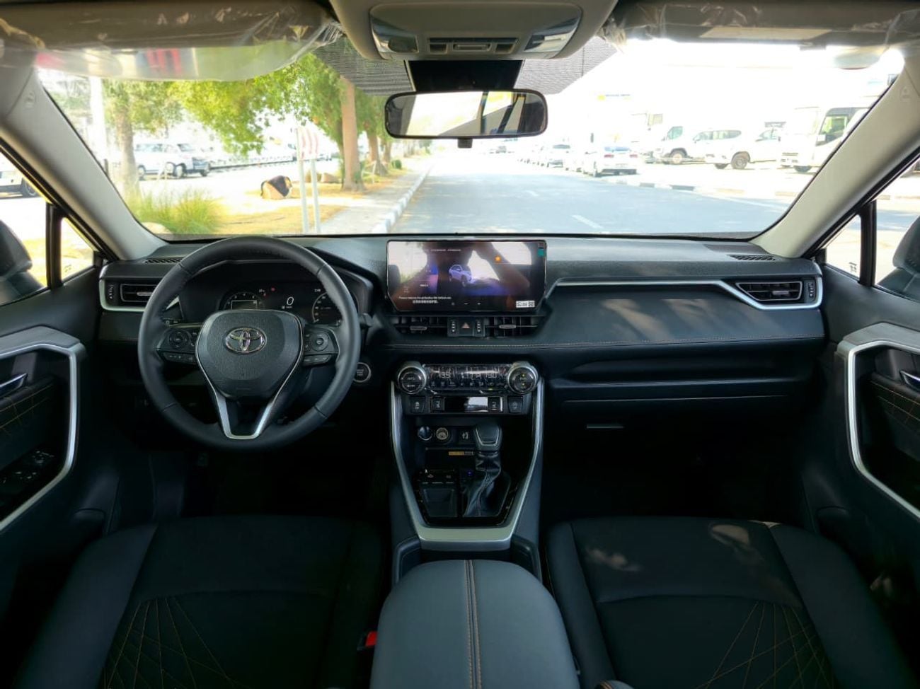 Toyota RAV4 TOYOTA RAV4 PETROL 2.0L - CHINESE SPECS- FULL OPTIONS - 4X2 - 2025 MODEL - WHITE INSIDE BLACK - 