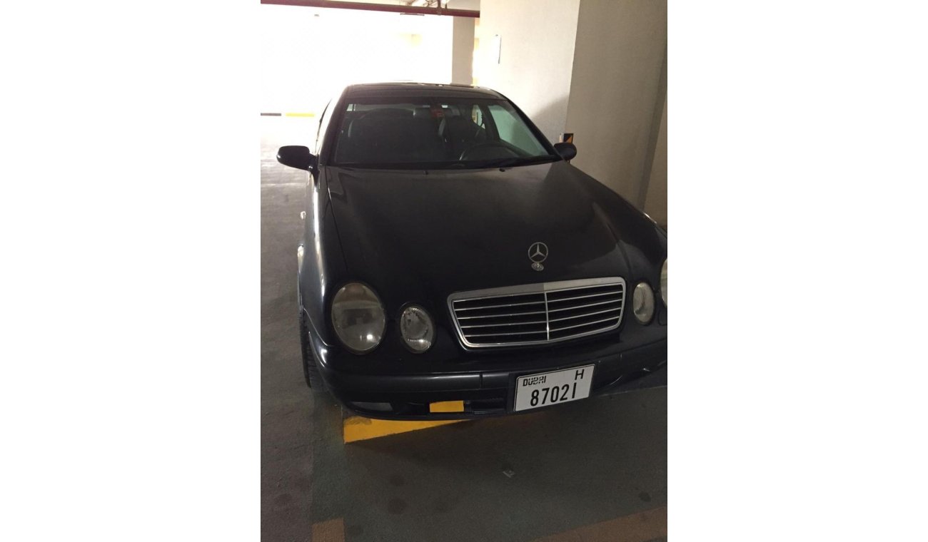 Mercedes-Benz CLK 320