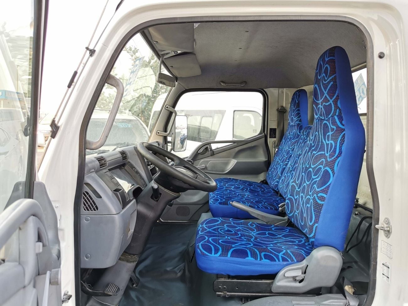 Mitsubishi Fuso Canter / DIESEL / SHORT  CHASSIS / ONLY FOR EXPORT / LOT#5307