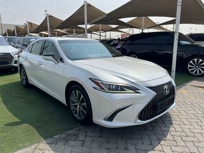 لكزس ES300h Hybrid 2.5L (214 HP)