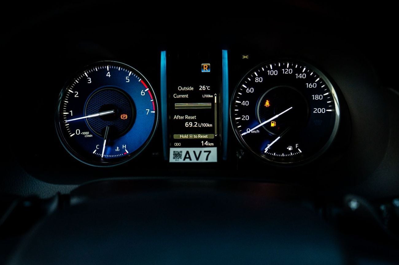 تويوتا فورتونر Toyota Fortuner 4.0L SUV 4WD 2025