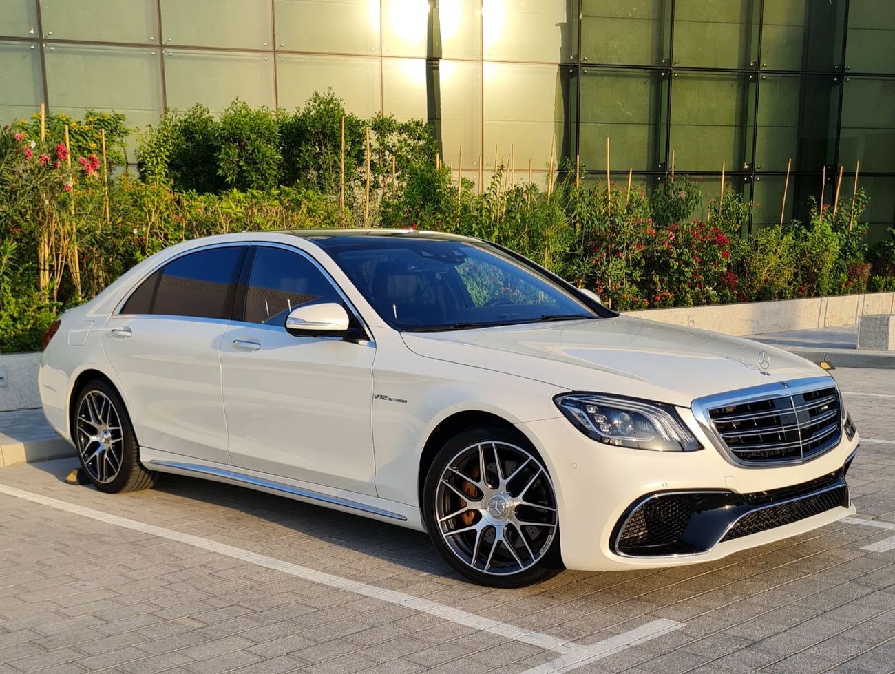 مرسيدس بنز S 560 Exclusive Edition 4.0L