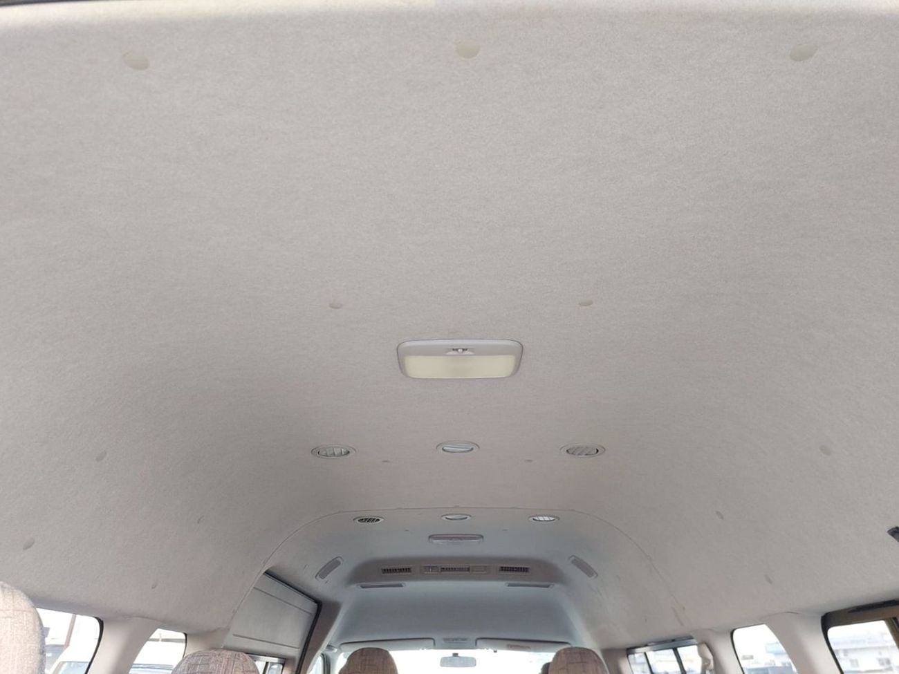 تويوتا هاياس 2006 TOYOTA HIACE VAN RHD PETROL AUTOMATIC 2.7L (PM08454)