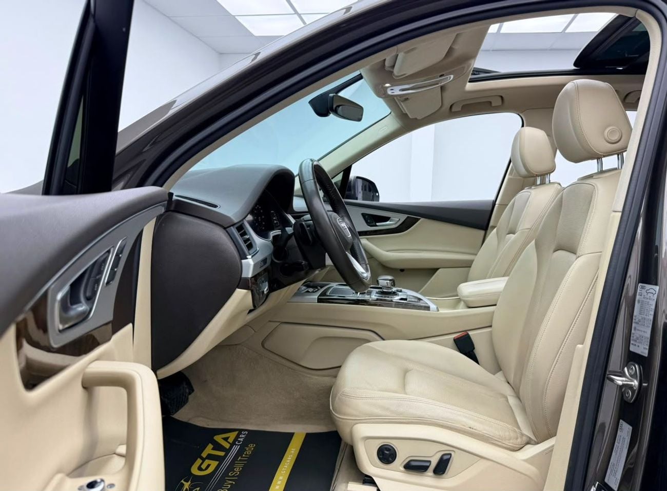 Audi Q7 55 TFSI 2019 Audi Q7 55 TFSI Quattro, Full Service History, Fully Loaded, Excellent Condition, GCC