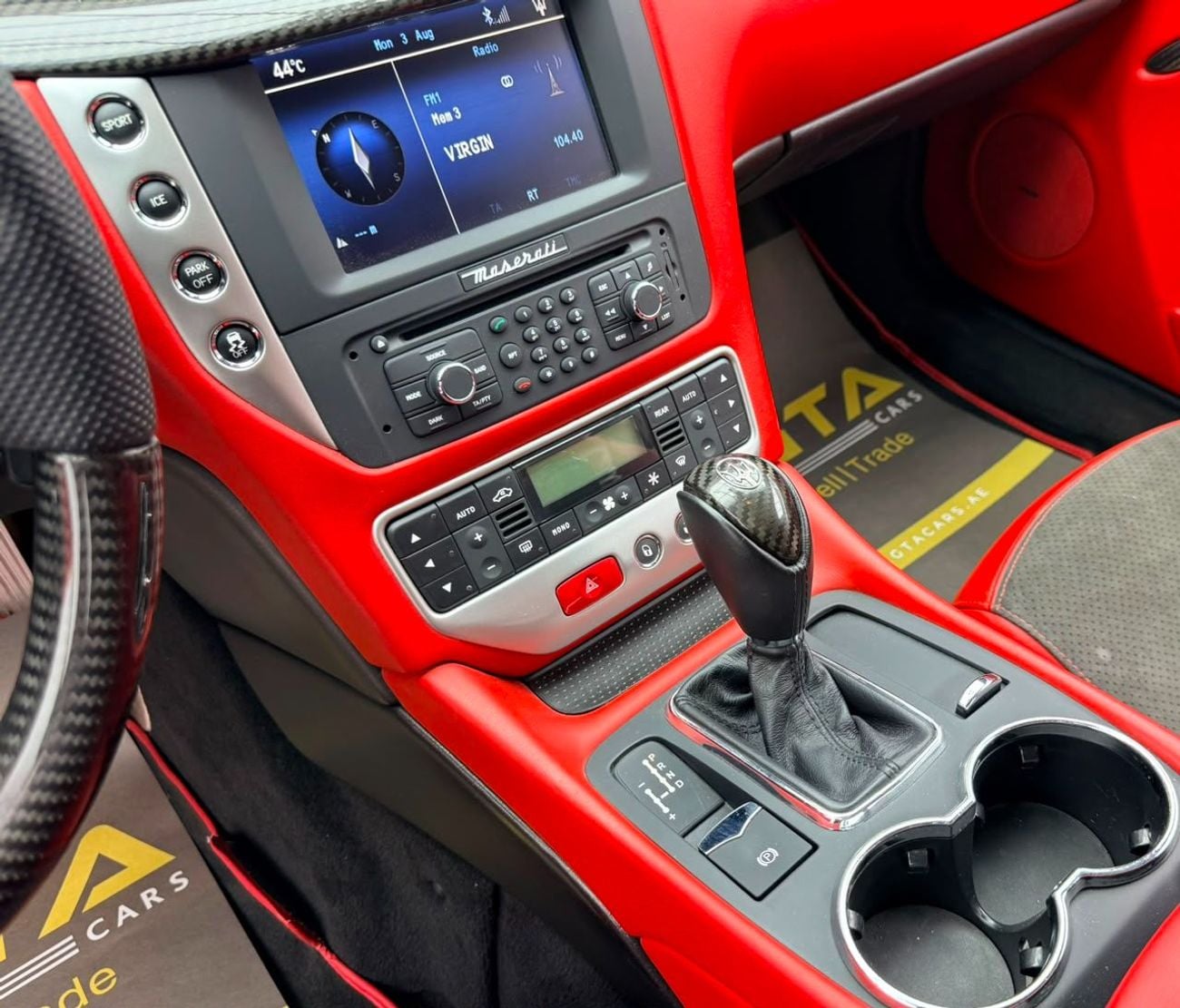 Maserati Gran Turismo SPORT 2013 Maserati GranTurismo MC, Service History, Carbon Fiber Package, Excellent Condition, GCC
