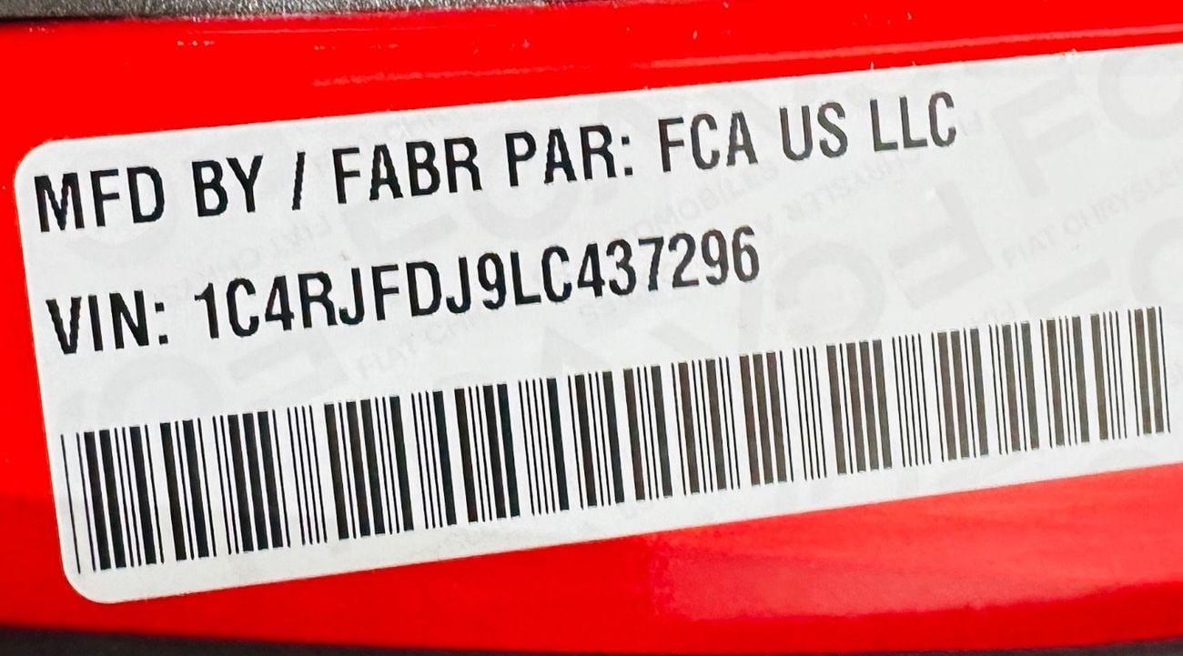 جيب جراند شيروكي SRT 6.4L