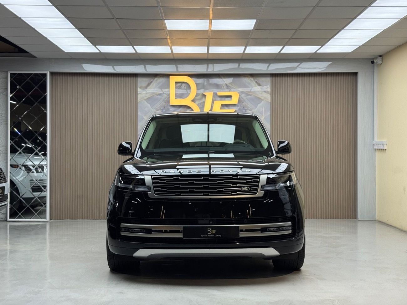 Land Rover Range Rover LWB First Edition P530 4.4L