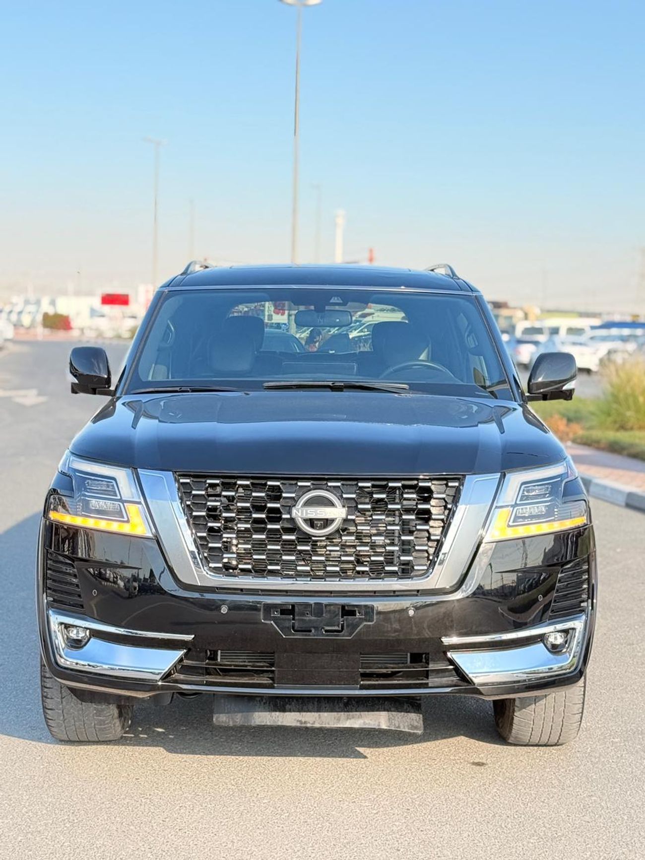 Nissan Armada SL Full Option ,Sunroof 4WD 2022 model