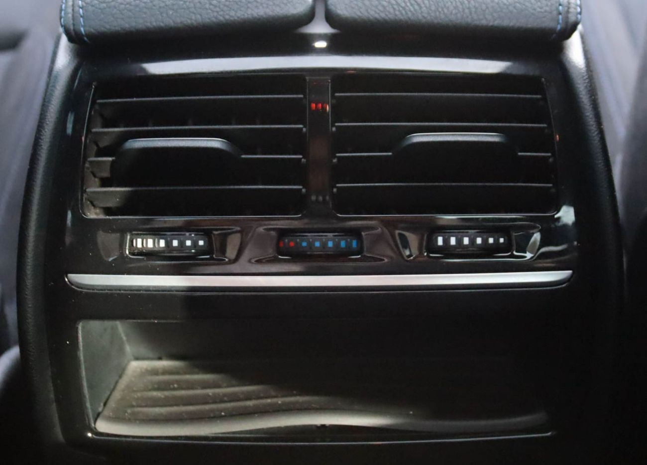 بي أم دبليو 520i بي إم دبليو | ٥٢٠i M-KIT | ٢٠٢٠ دول مجلس التعاون الخليجي | سجل صيانة كامل | بدون حوادث | طلاء أصلي |