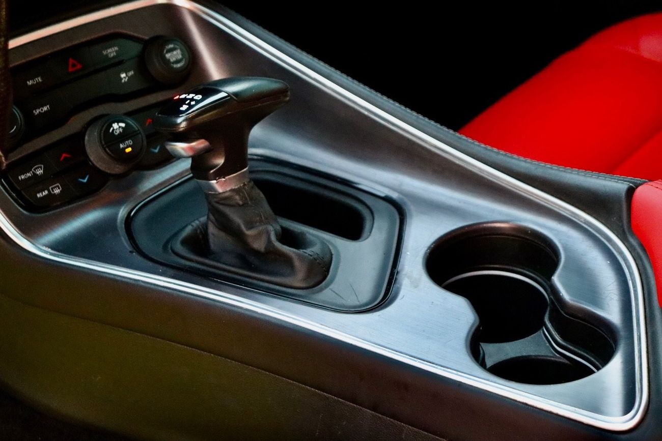 Dodge Challenger Dodge Challenger R/T / USA / 2018 / 5.7L /