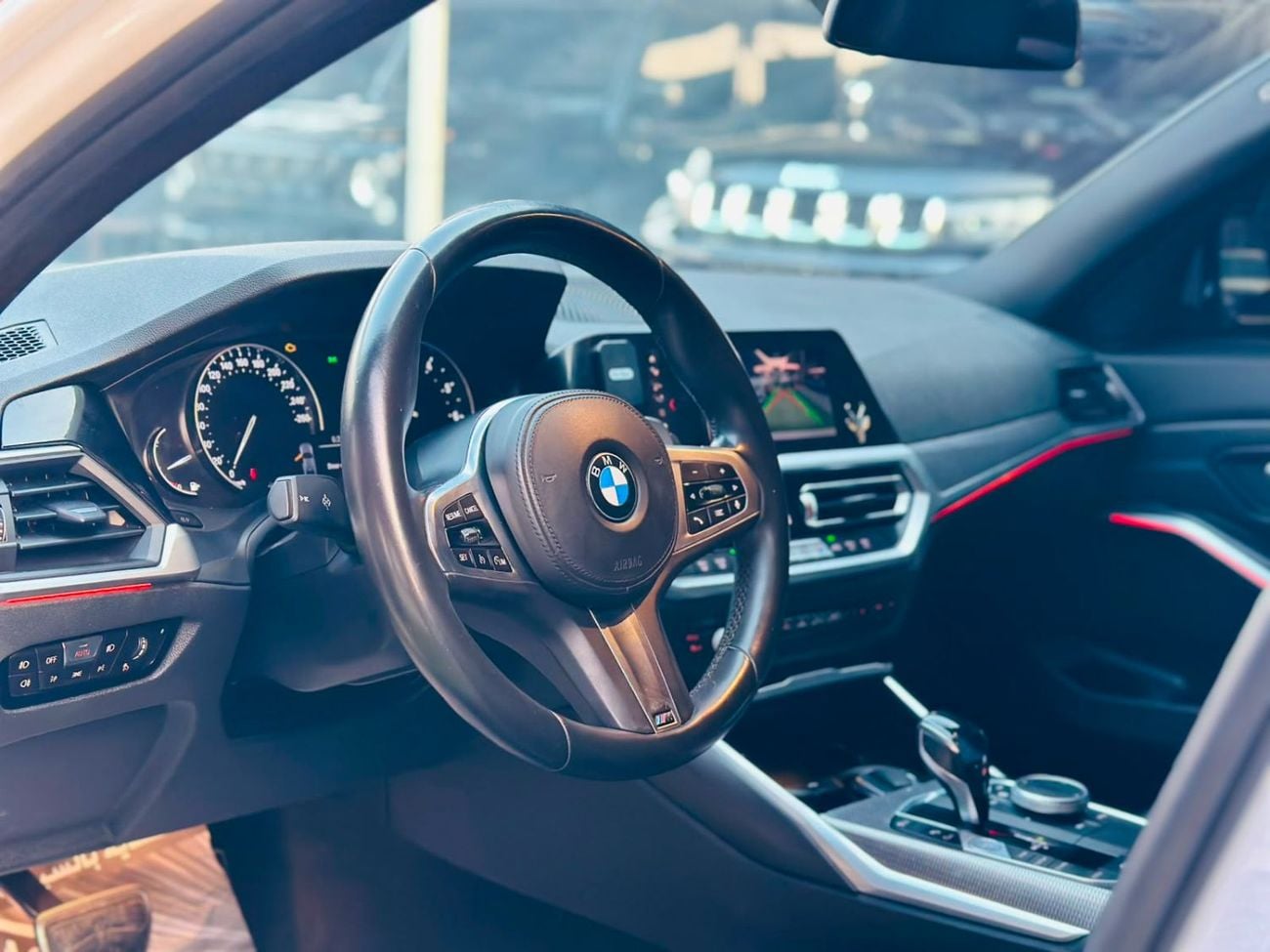 بي أم دبليو 330i M SPORT PREMIUM