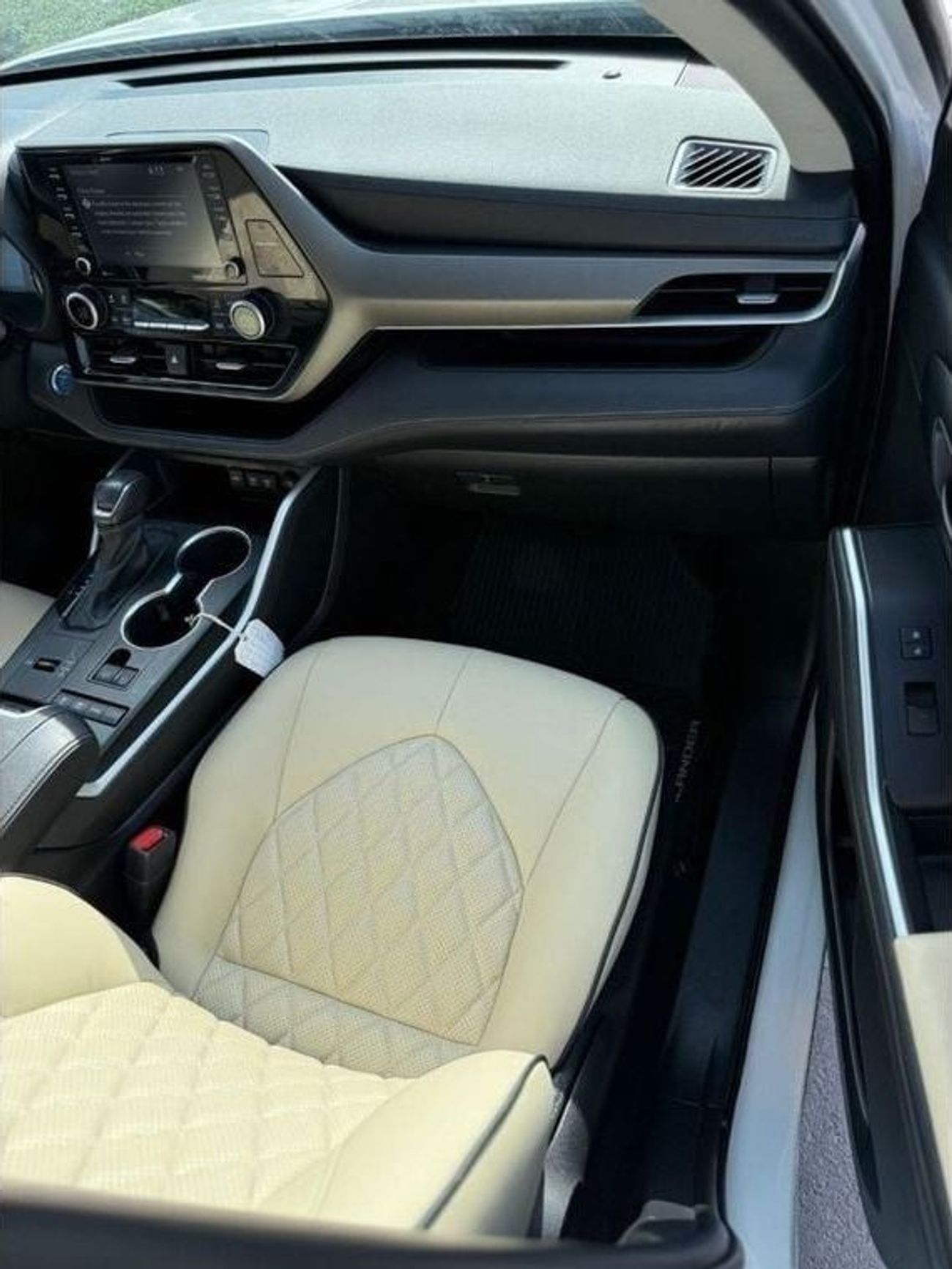 تويوتا هايلاندر Hybrid leather seats,blind spot, camera premium