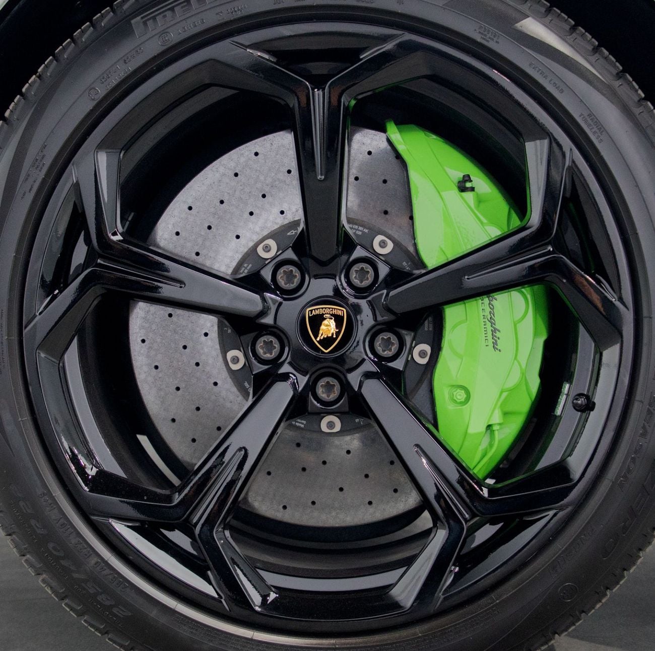 Lamborghini Urus STD
