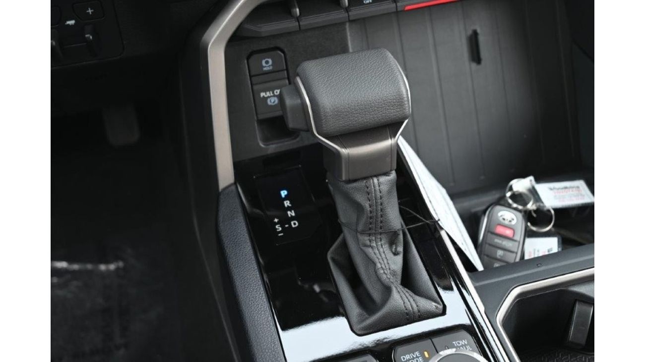 Toyota Tundra Crewmax SR5 V6 3.5L 4WD Automatic