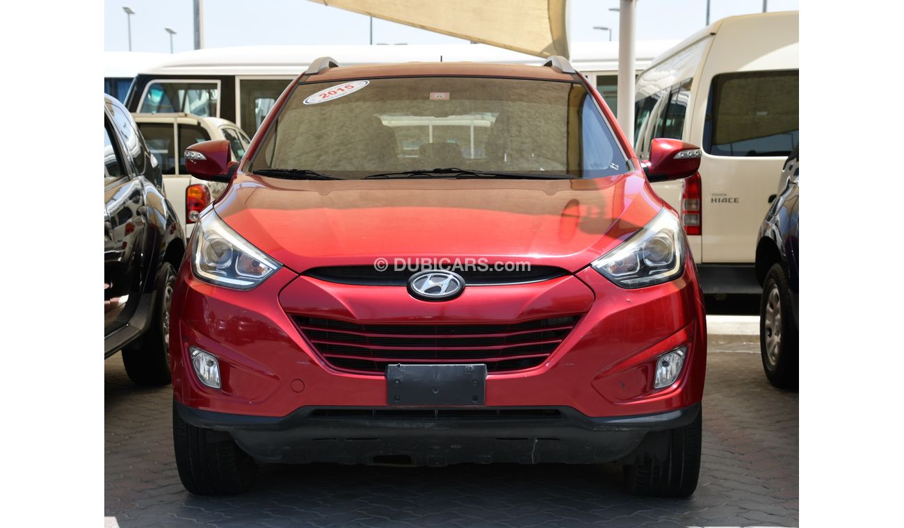 Hyundai Tucson 2015 RED GCC NO PAINT NO ACCIDENT PERFECT