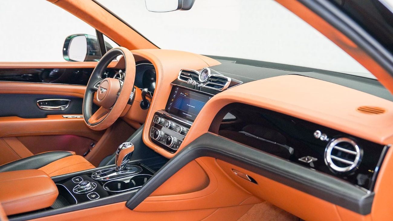 بنتلي بينتايجا | AED 10,330 PM | Mulliner Blackline Package, GCC | Ramadan Offer