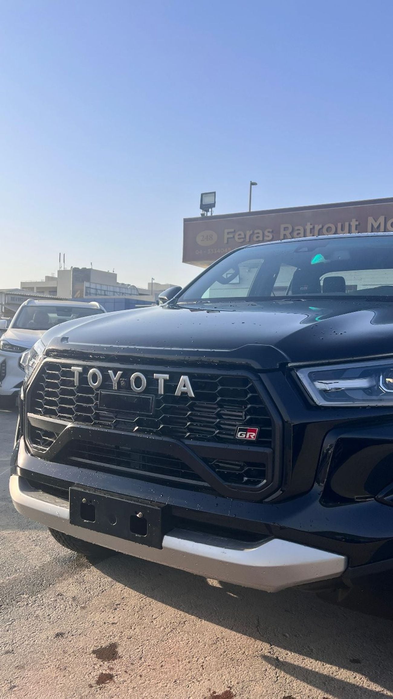 تويوتا هيلوكس Toyota Hilux GR Sport 4.0L
