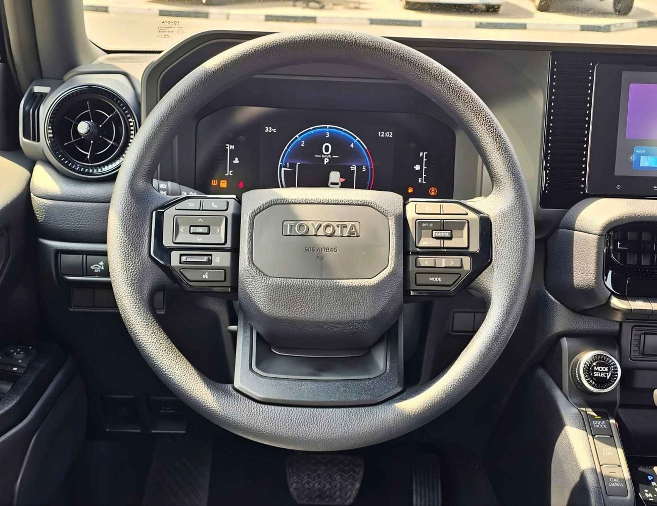 Toyota Prado TURBO ALL ROUNDER / 2.8L DIESEL V4 / SQUARE LIGHTS / DIFFLOCK / SUNROOF / COOL BOX (CODE # P28AR2)