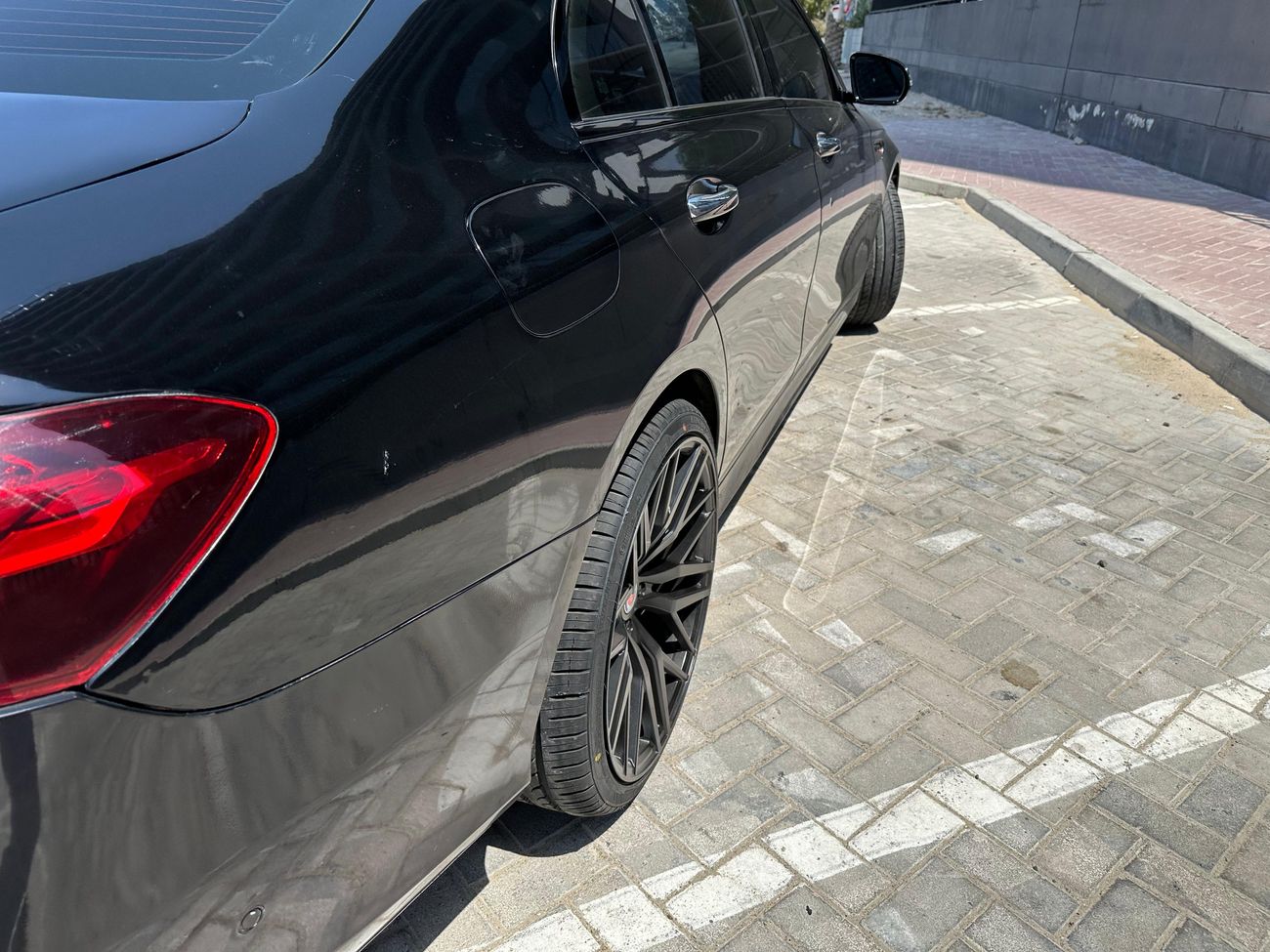 Mercedes-Benz E300 AMG