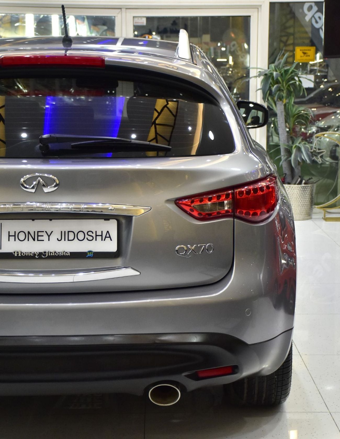 إنفينيتي QX70 LUXURY EXCELLENT DEAL for our Infiniti QX70 ( 2020 Model ) in Silver Color GCC Specs