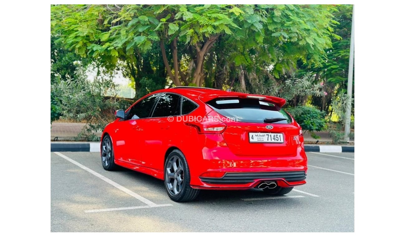فورد فوكاس 2015 Ford Focus ST (3.5), 5dr Hatchback, 2L 4cyl Petrol, Manual, Front Wheel Drive